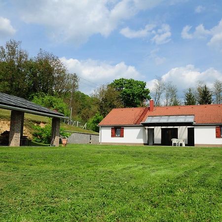 Beppe Vendeghaz Guest House Abaliget Exterior photo