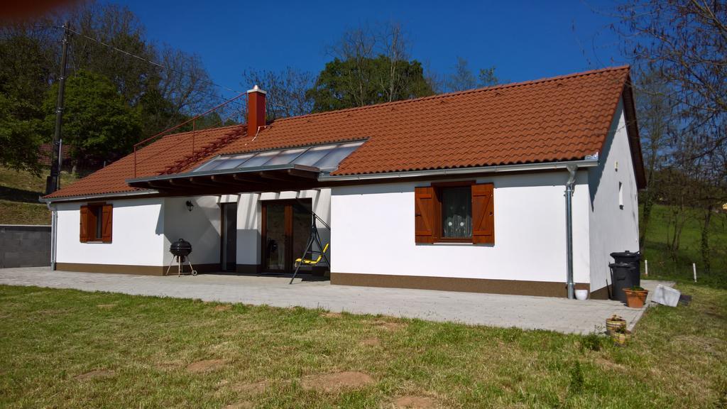 Beppe Vendeghaz Guest House Abaliget Exterior photo