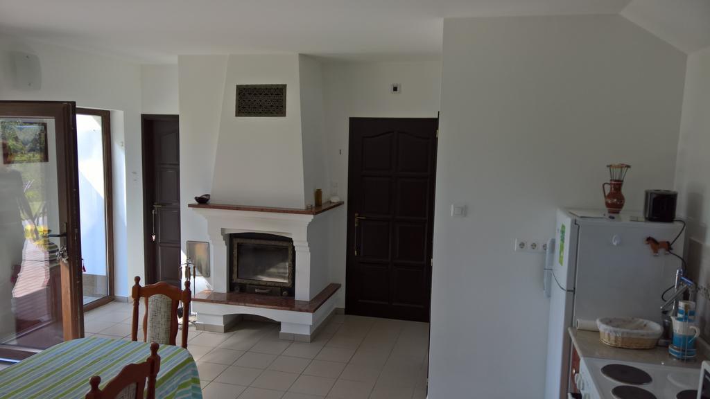 Beppe Vendeghaz Guest House Abaliget Exterior photo